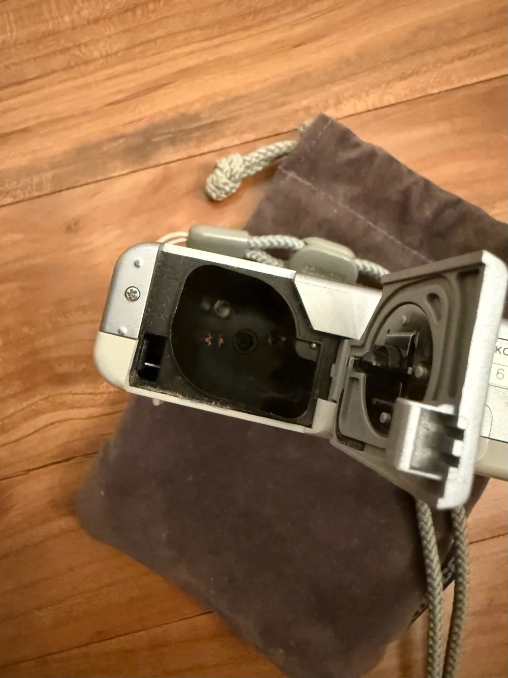 Vintage Konica Revio APS 24mm Point & Shoot Film Camera with Carrying Case